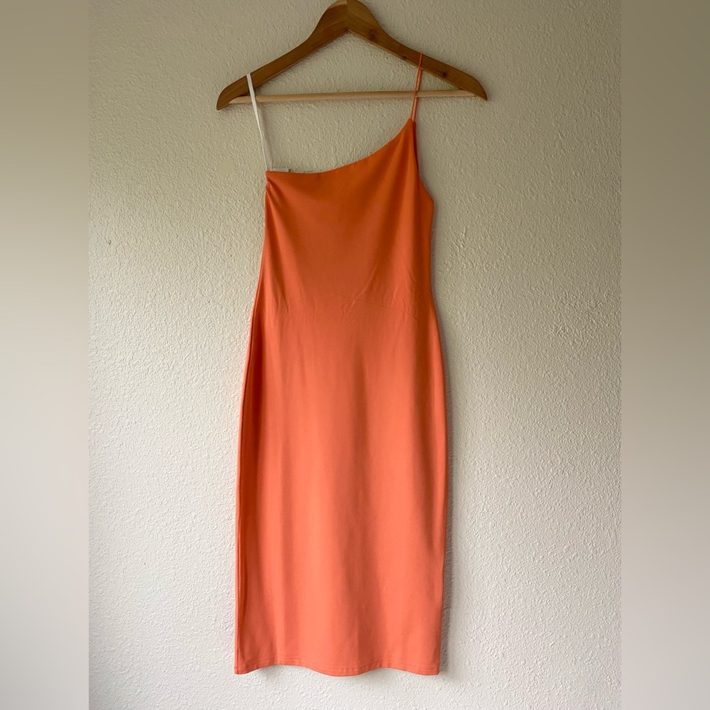 Aritzia Babaton Orange One-Shoulder Dress